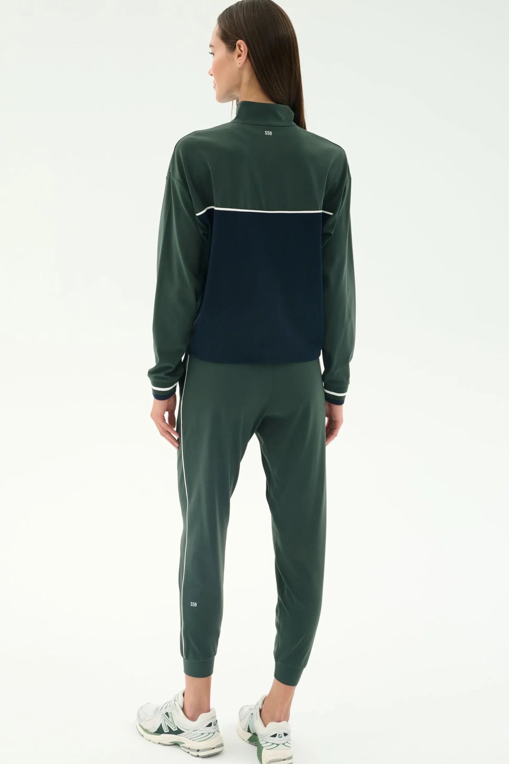 Millie Airweight Half Zip