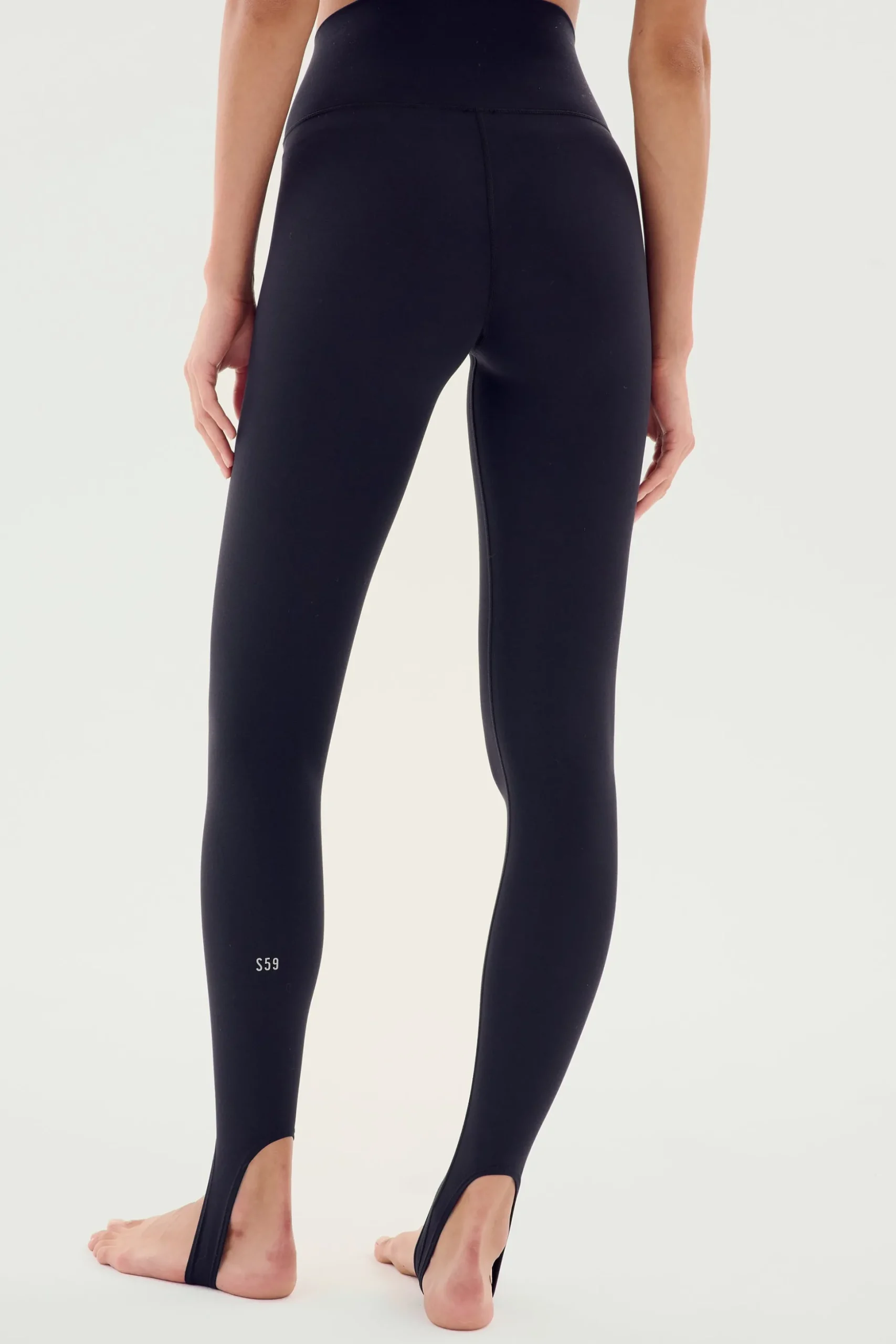 River High Waist Airweight Stirrup